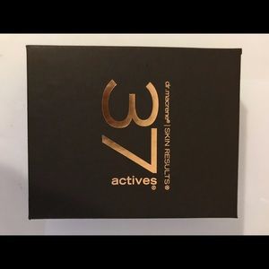 37 ActiveHighPerformance Anti-Aging deluxe samples
